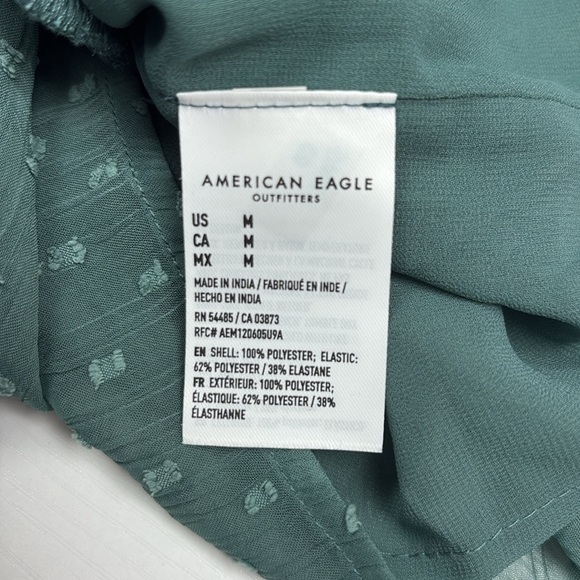 Elegant Green Smocked Women's Top - Picture 8 of 8